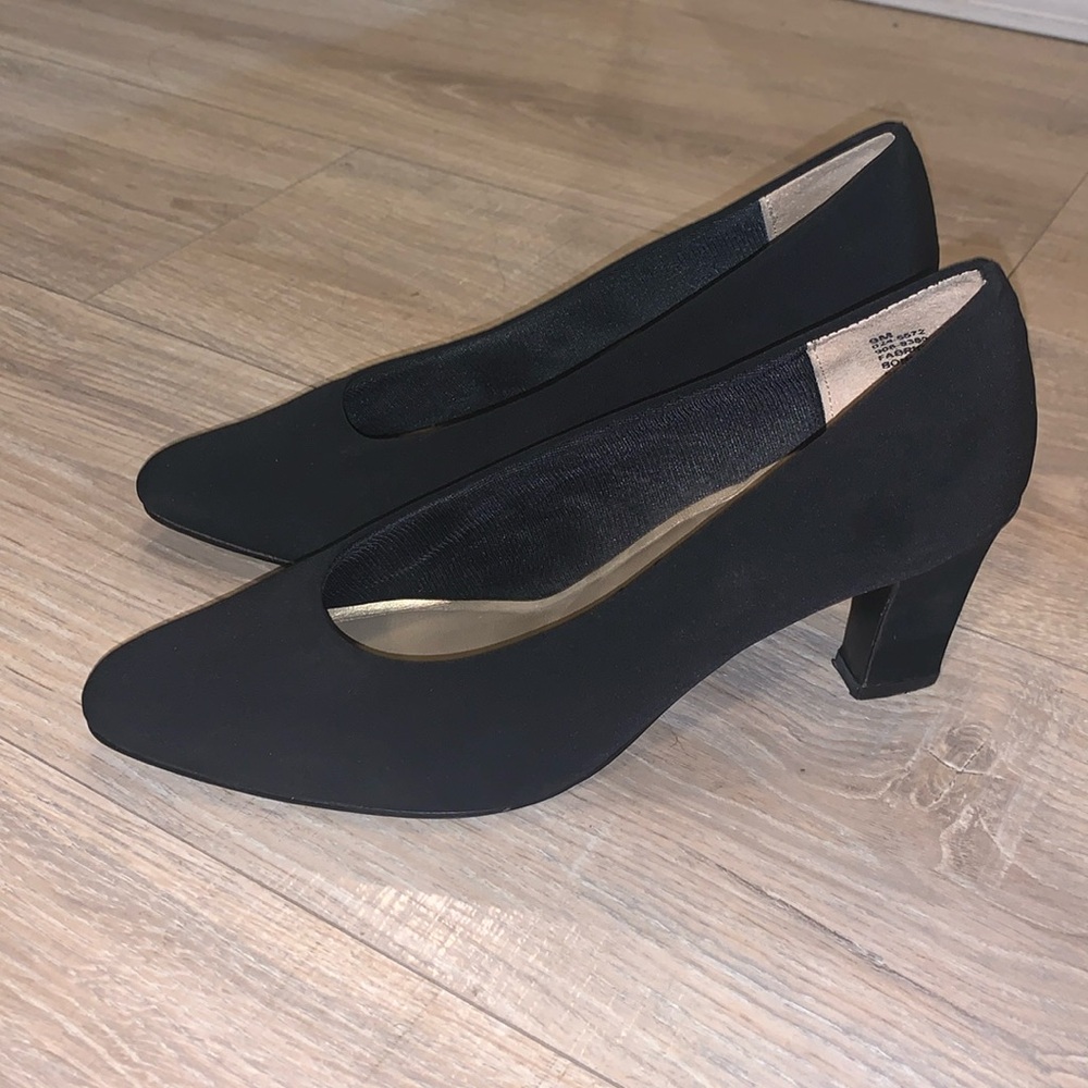 PM Collection By 925 Womens Black Satin Leather Fabric Formal Heels